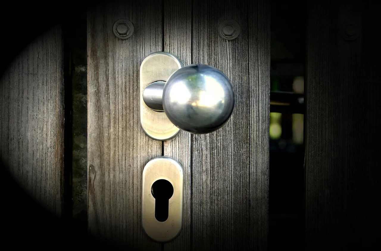 door lock replacement Montgomery AL